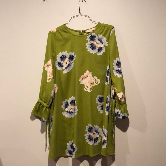 LOFT Dresses & Skirts - LOFT Floral Long Sleeve Green Midi Dress